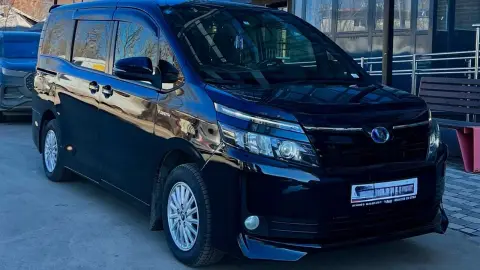Toyota Voxy 2026