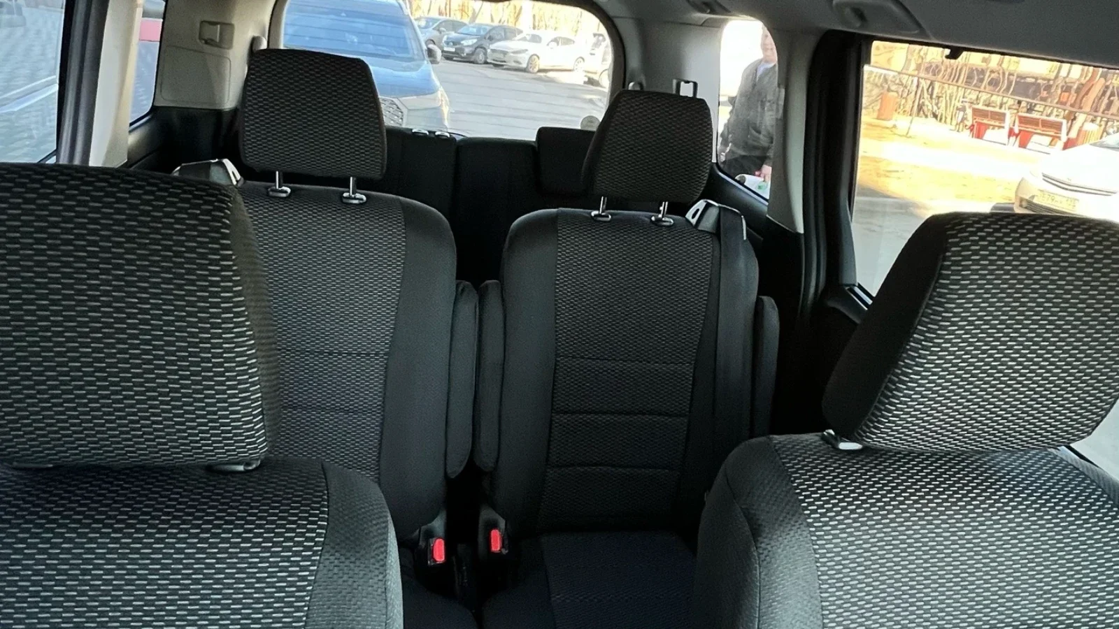 Toyota Voxy 2026 — фото 4